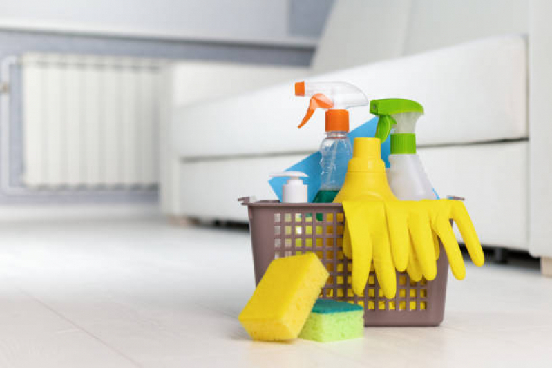 Auxiliar de Limpeza em Escola Infantil Jaboatão - Auxiliar de Limpeza em Clínicas